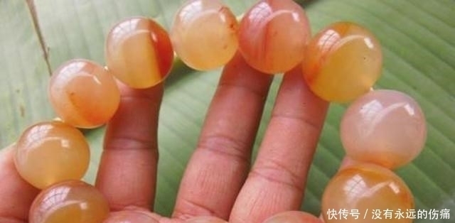  石头|因改名而“暴涨”的玉石，一块石头炒至1000万，如今摆地摊无人要