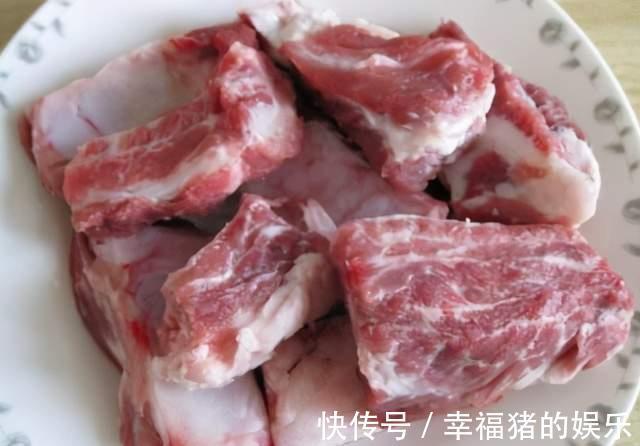 微波炉|解冻肉最忌直接用水泡，教你这2招，10分钟快速解冻，新鲜如初！