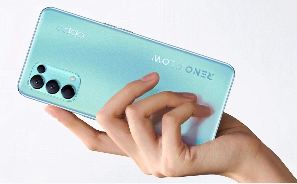 星钻|OPPOReno5K的恋恋青风配色，是非常适合小女生的配色