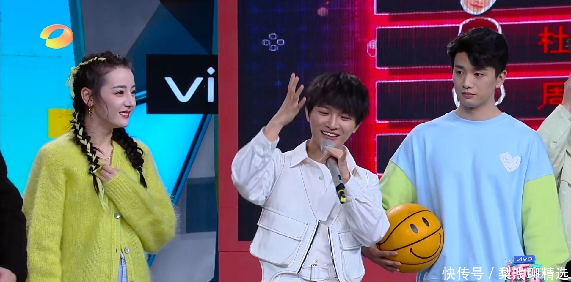 |周深一秒转18个音，并非为了搞笑，而是他真的做到了