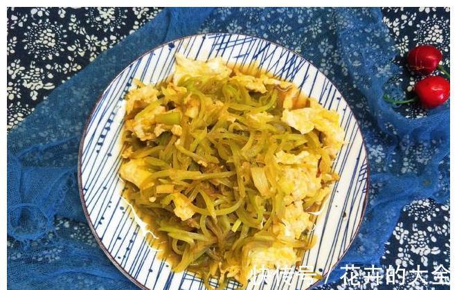 莴苣丝|炒莴苣时，切忌直接下锅就炒，多加1个步骤，莴苣更清脆