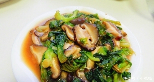 上海青|此菜冬天要常吃,不到3元做一盘,营养比嚼钙片还管用,真值!
