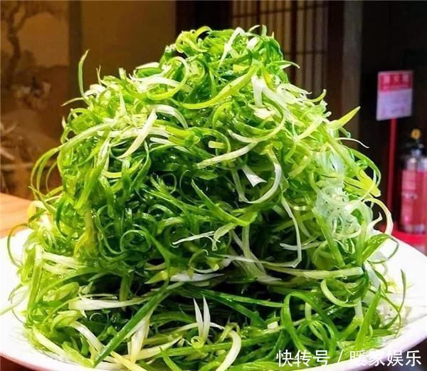 食材|日本这碗拉面很奇怪,葱比面条还多,其他食材都可以不要