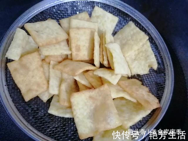 番茄酱|小米别再煮粥了,两个鸡蛋,一碗面粉,做点休闲小零食,特别好吃