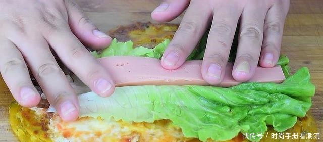 南瓜别会炒着吃了,教你做饼,比买的好吃,营养又卫生