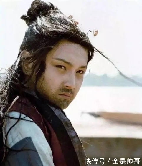 宝玉@贾宝玉后来混得有多惨?只看作者笔下袭人和晴雯的娘家便知