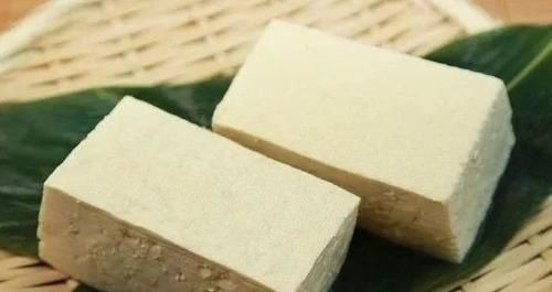 豆腐放一天会变酸？教你一招，放10天不会变味，一看就会