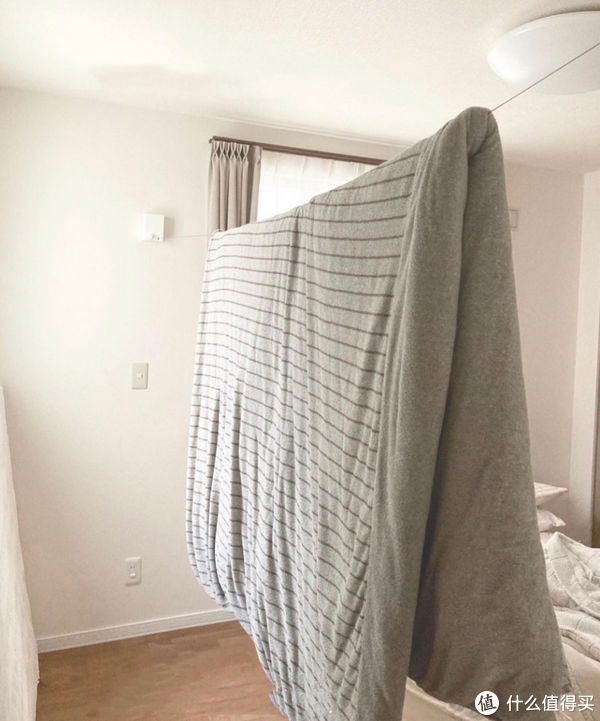 树杈|淘汰2种落地衣架后,终于收获实用次净衣架,现在家里真利落!