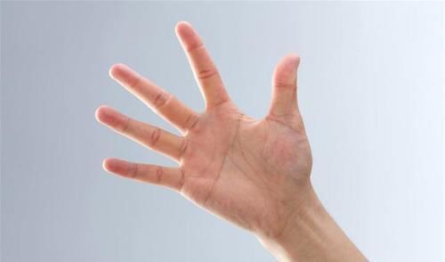 寿命较长的人,身上通常有3处“发红”,若占1个,也值得恭喜