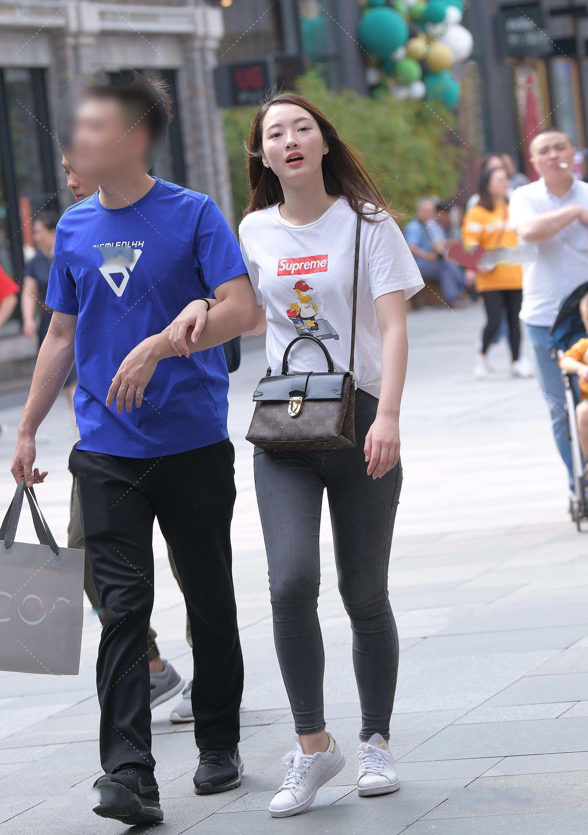 夏季|哪种搭配才是夏季减龄穿搭?这套衣服,也许会给你灵感哦