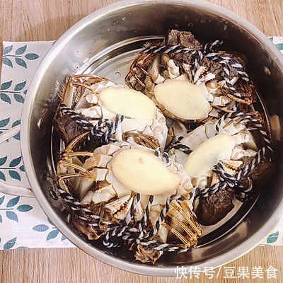 这道花雕熟醉蟹，汤汁都要舔干净