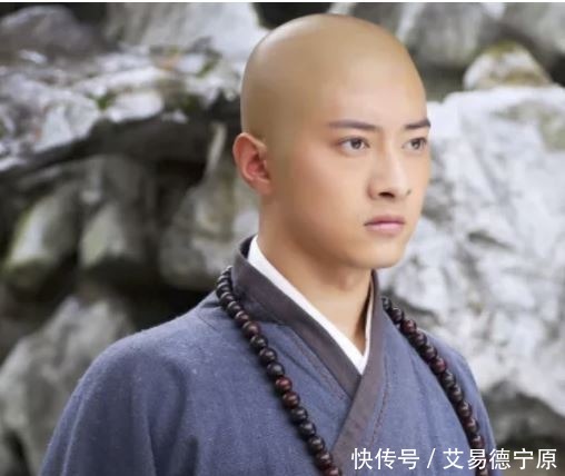 吃饭|皇帝邀请功臣吃饭,然当他看到菜后惊吓出汗,说到:我们很危险