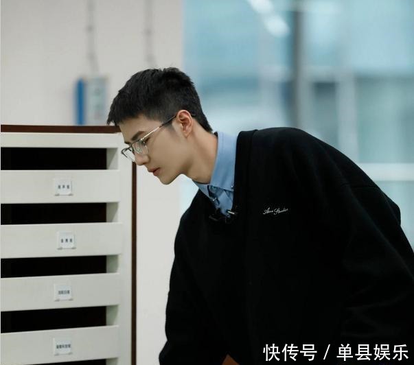 卷心菜|《天天向上》王一博演的猫,让大家知道他为什么能成为好演员!