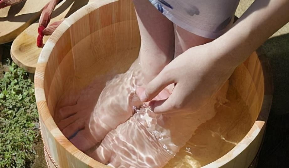 关节疼痛难以行走？推荐6个小妙招缓解不适