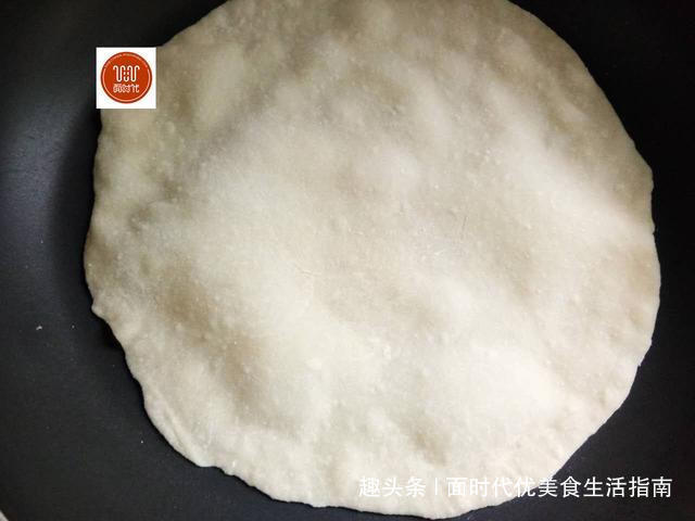 家常烙饼最简单的方法,多加这一步,又软又薄,一分钟烙一张!