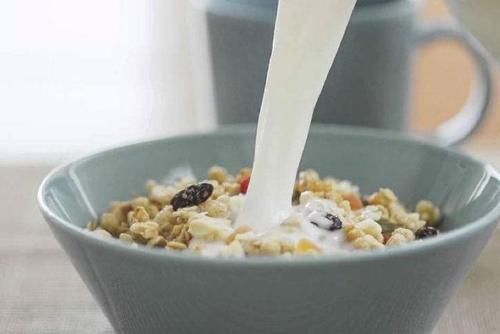 女性|早已被拉入“黑名单”的4类食物，不少女性用其减肥，难怪还胖着