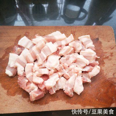 大厨教你这么做红烧肉，分分钟就可以学会