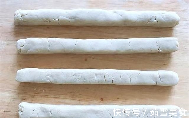 酥到掉渣的板栗酥做法,外皮脆内馅软糯香甜,做法还特别简单