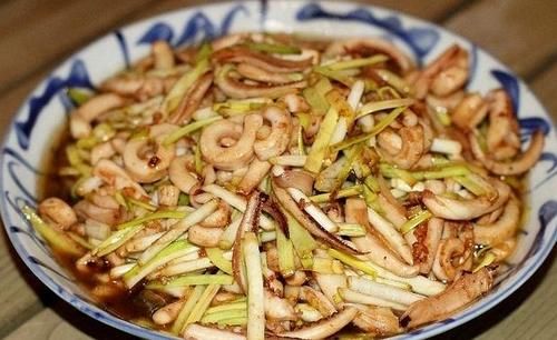  色泽|忍不住要流口水的美味下饭菜，色泽诱人，酱香浓郁，拌饭能吃两碗！