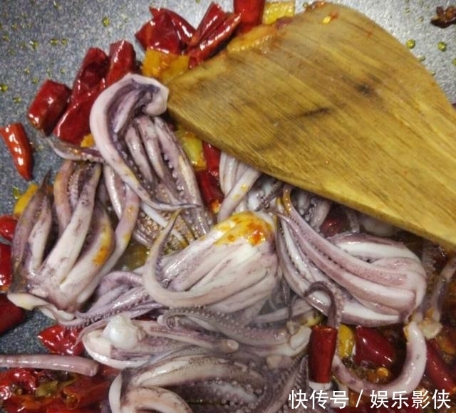 女儿|在家用这种方法炒鱿鱼,是女儿和老婆的最爱