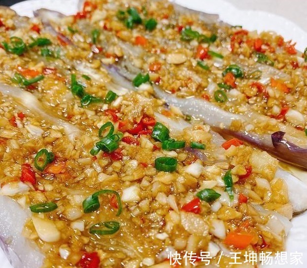 跟着我一起|茄子换种做法比肉好吃百倍，给牛肉都不换，比羊肉还补！酸甜可口