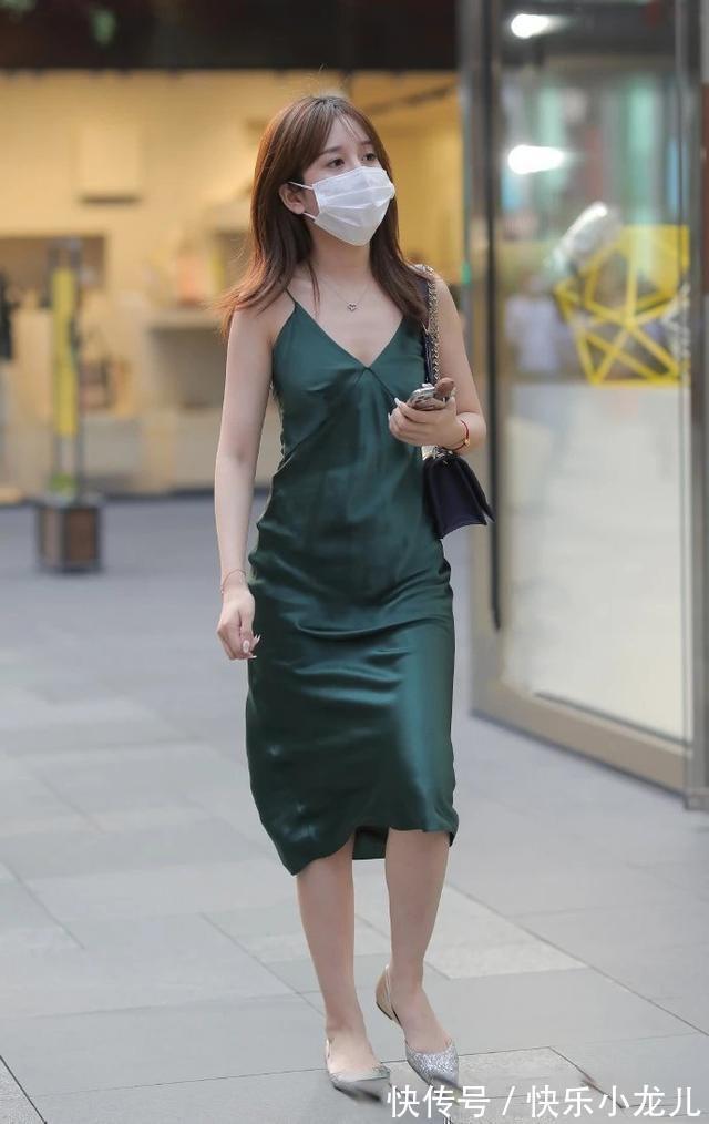 身形 惊艳十足的瑜伽裤，让身形美感提升，美丽清澈