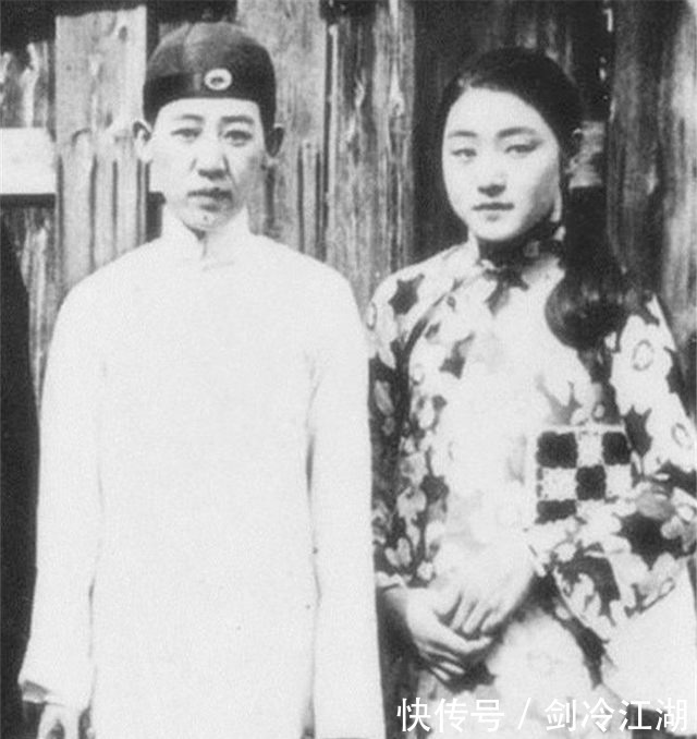 脱俗|川岛芳子美出天际第二幅图,外形清丽脱俗,自然典雅