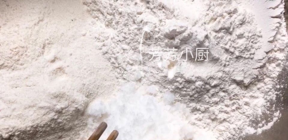 一碗糯米粉,教你做红豆糯米糕,亲戚来的时候,女人多吃补气补血