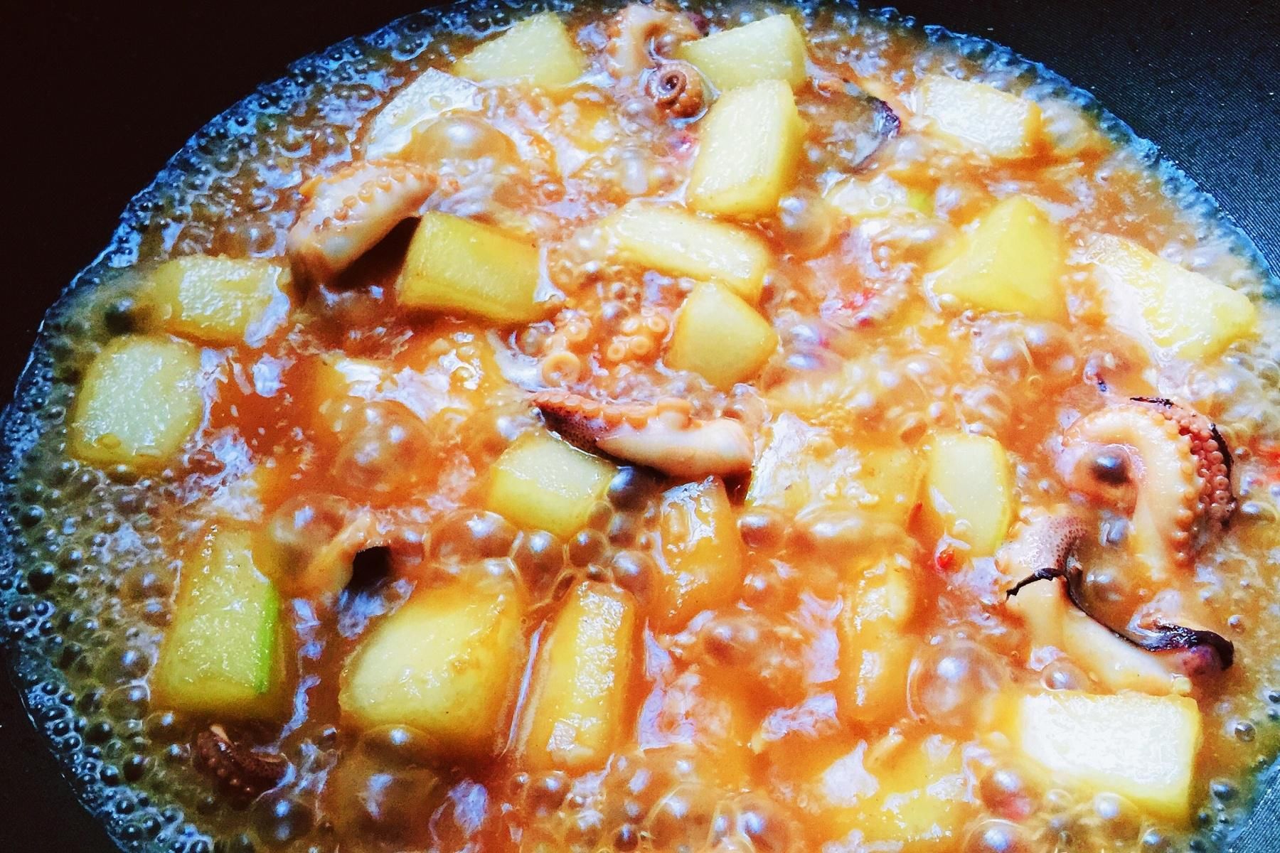 墨鱼|入秋后，鸡鸭鱼肉靠边站，最受欢迎是这肉，红烧一锅，家人吃着香