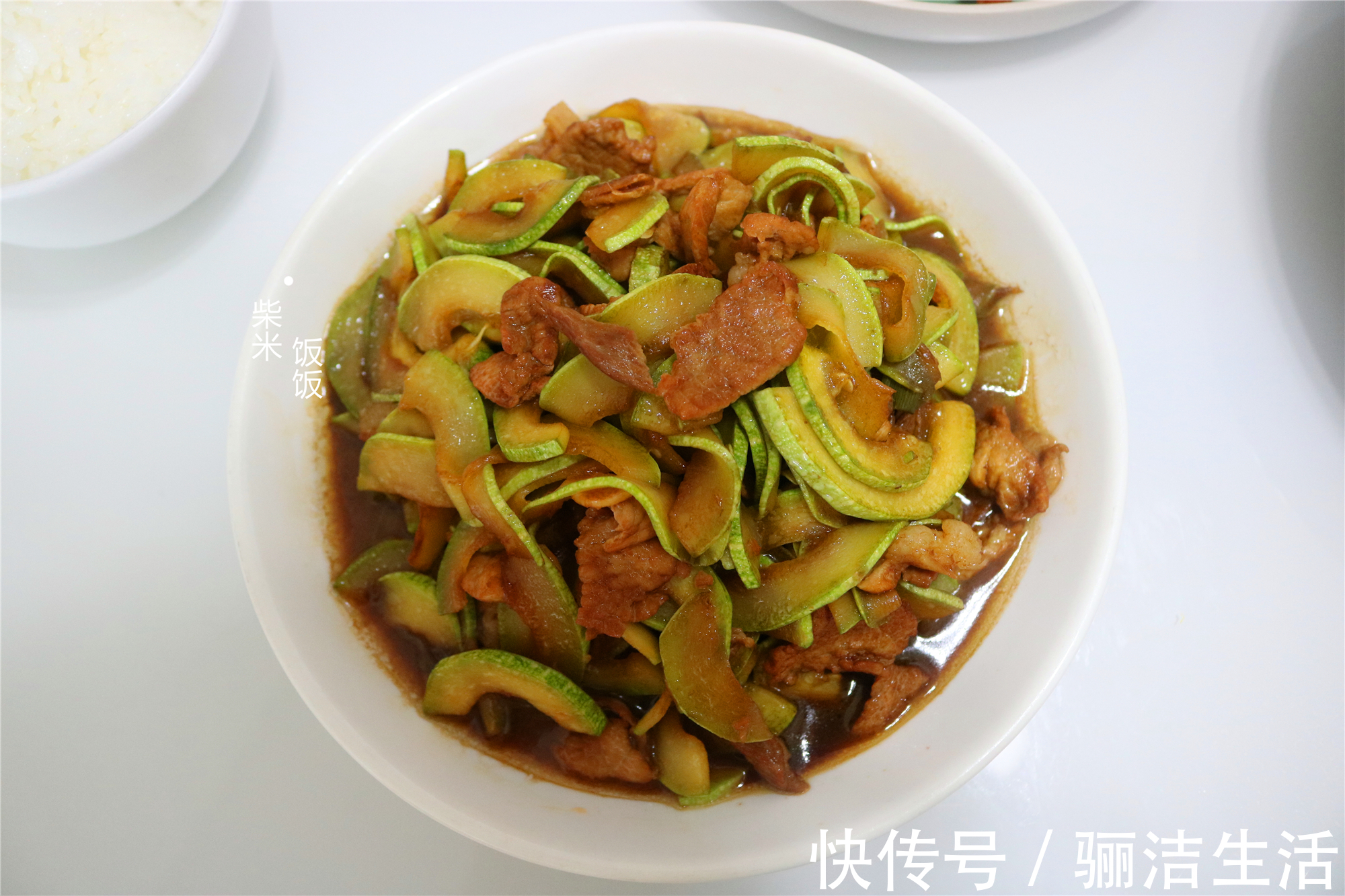 晚餐|6个人的晚餐,4个菜刚刚好,不多不少不浪费,全部吃光盘