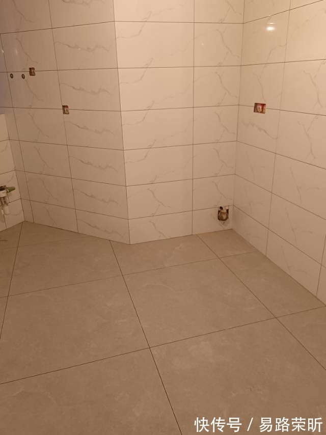 卫生间|贴瓷砖时,你要求对缝了吗?