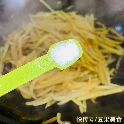 酸辣土豆丝|这样的#东古家味美食#酸辣土豆丝，保准你味蕾爆炸