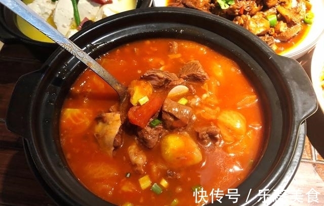 和闺蜜吃饭,2个人点了7道菜,样样好吃,才花160元,你看值不?