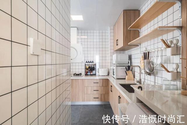 玄关|60㎡,小而温馨!不造型、不做背景墙,简单耐看很满意