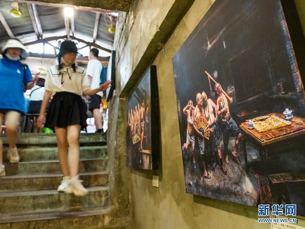 四川美术学院|重庆交通茶馆：一位画家眼中的人间万象