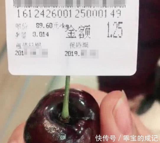 3岁女儿超市捏了一下车厘子，被要求80一斤赔偿，宝妈做法太解气