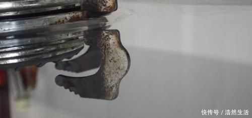 妙用|白醋倒在手心搓一搓,真的厉害了,解决了男人女人的困扰,都学学吧