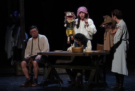 给未知恋人的爱情短信|3个小时 30+个角色，全由4名演员分别饰演，向你呈现“颠覆”传统印象的威廉！