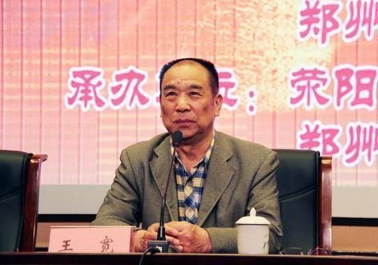 冷眼|國(guó)家一級(jí)演員委身茶樓賣唱,遭受冷眼嘲諷,背后原因卻感動(dòng)無(wú)數(shù)人 !