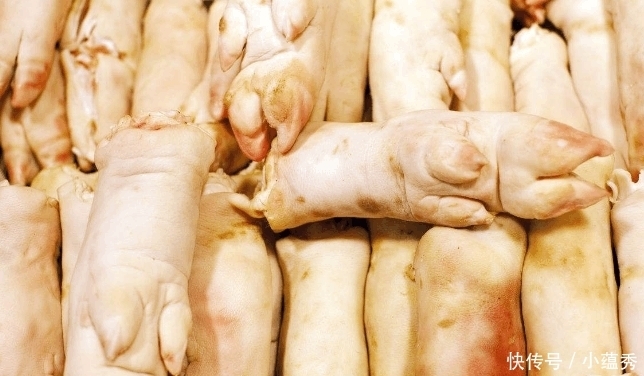 为什么超市冻猪蹄那么便宜? 店员透露出实情, 你还会买吗?