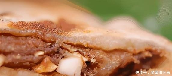 太香了!用它和面,饼皮又薄又脆,外酥里嫩,还不容易露馅儿