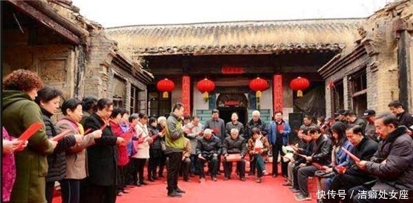 名字|中国最奇特的一个姓氏,若你是女生,无论取什么名都像在嘲笑自己