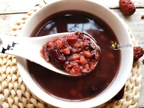 80岁的奶奶每天都喝它,腿脚好身体棒,做法简单不复杂,全家都喜欢