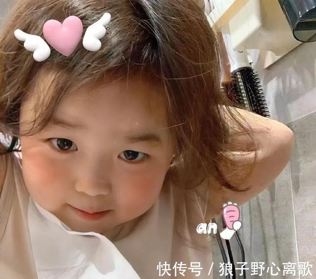 甲片|夏日漫画感透色美甲,色彩搭配很清爽,谁见谁不爱呢!