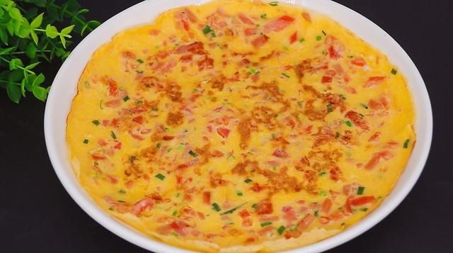 天冷了，我家隔天就用番茄和鸡蛋这样做，别不懂吃早餐