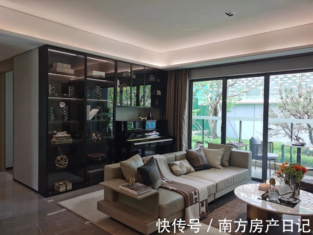 项目|东莞石竭也飘了:新盘卖到3.6万,别墅最高2800万...