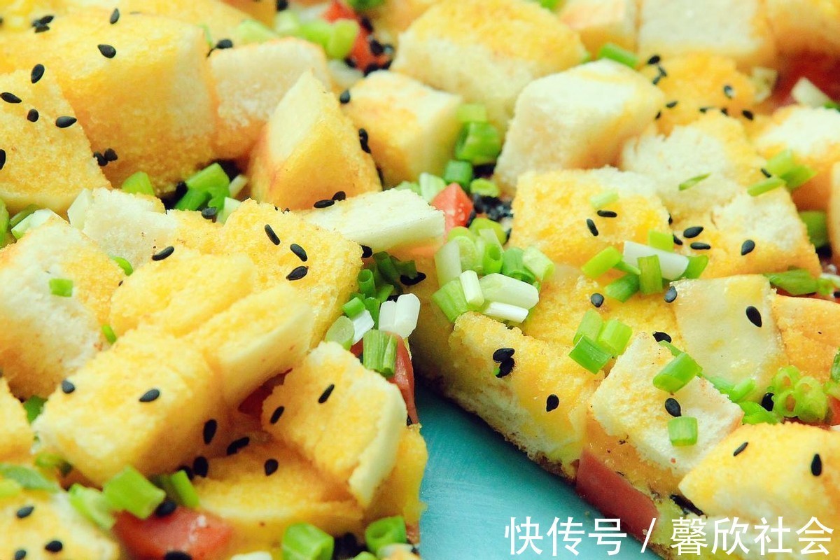 黑芝麻|吃剩的馒头别扔，搭配蛋液，做出好吃的馒头蛋饼，早餐好选择