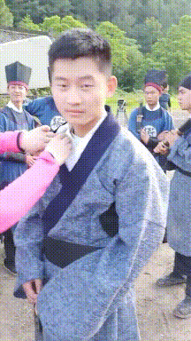 |搞笑GIF:这就是一个人之所以不单身的原因