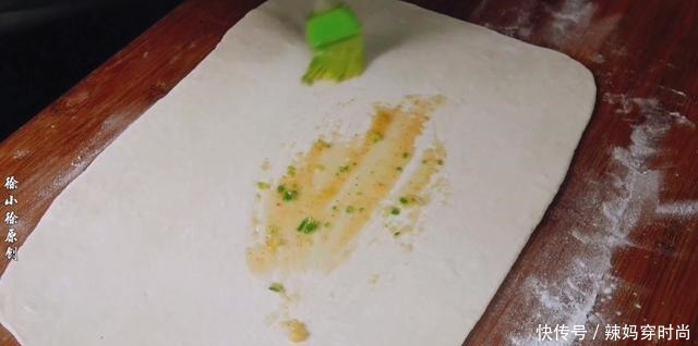 发面饼的最新做法,色泽金黄,宣软好吃,上桌全家吃不够!