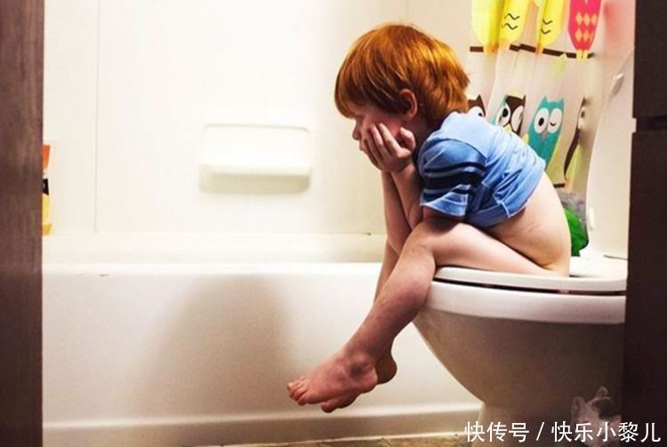 三方面|夏天宝宝能告别纸尿裤吗?留意三方面及时训练如厕,随时可以